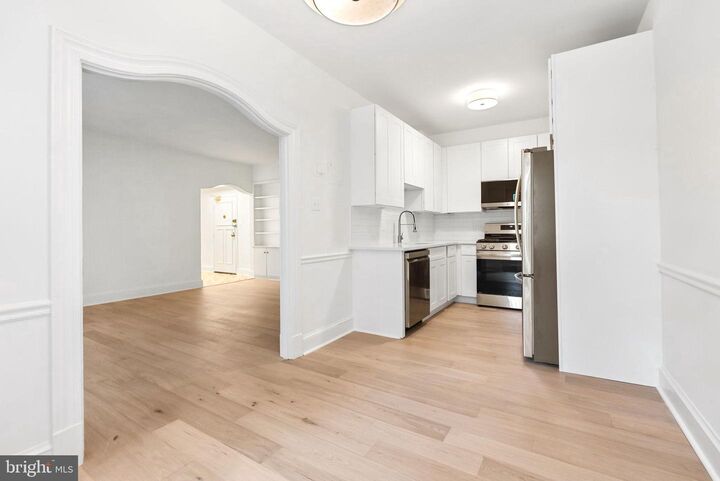 Property Photo:  4000 Cathedral Avenue NW 6B  DC 20016 