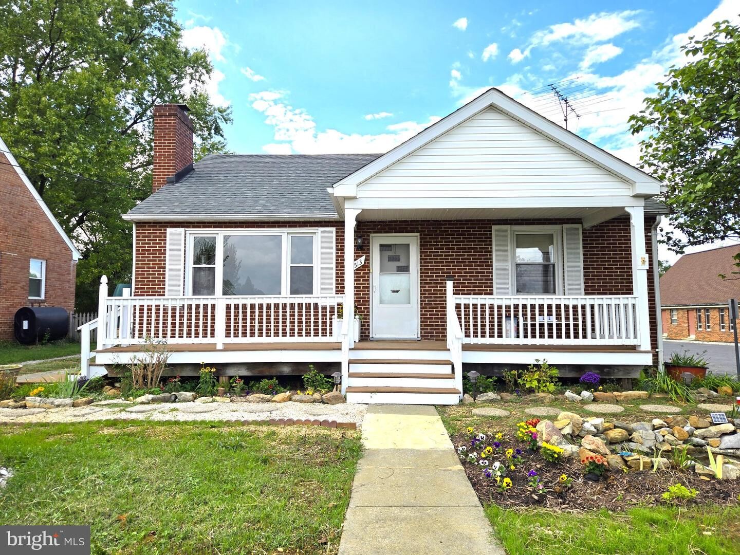 Property Photo:  513 Van Fossen Street  VA 22601 