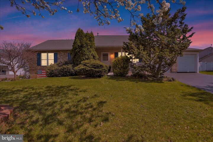 Property Photo: 4350 Prestwick Drive PA 19606