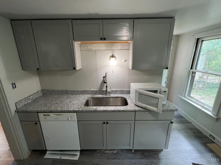Property Photo:  2901 Marshall Avenue  OH 45220 