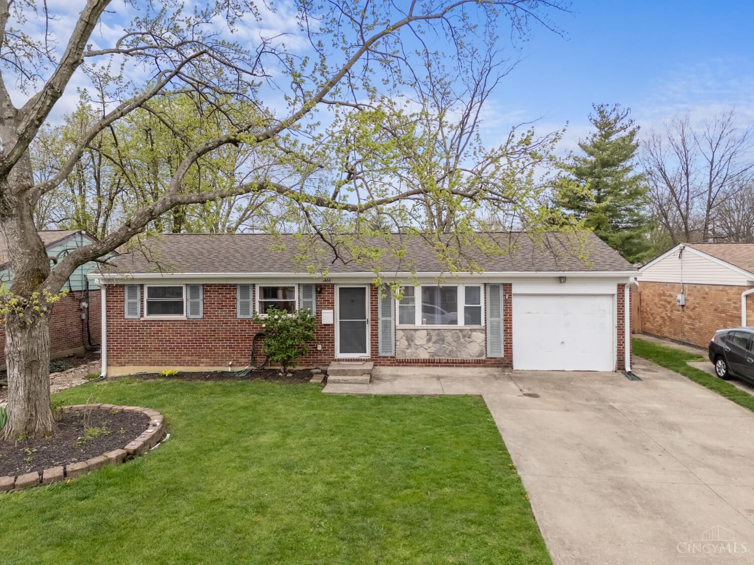 Property Photo:  1466 Fawnvista Lane  OH 45246 