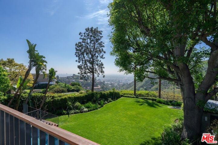 Property Photo: 2439 Carman Crest Dr CA 90068