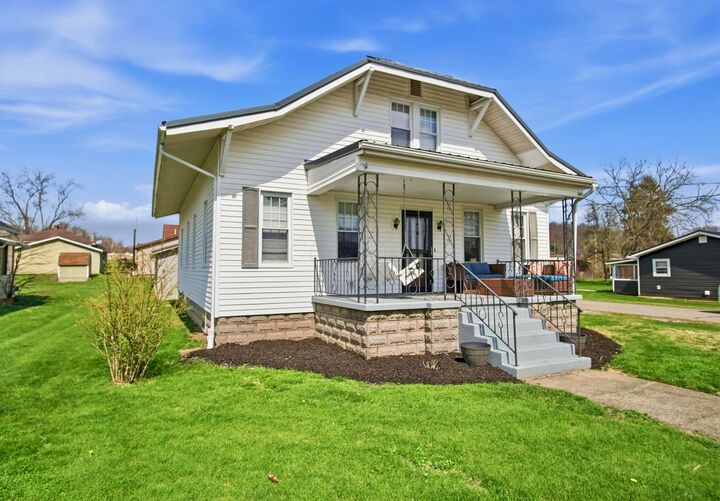 Property Photo: 293 Elm Street OH 43734