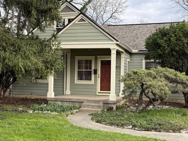 Property Photo: 978 Chambers Circle OH 43212