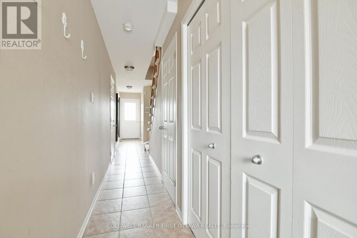 Property Photo:  90 Edenvale Drive 221  ON K2K 3N8 