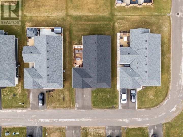 Property Photo: 197 Lake Breeze Drive ON N7A 0C6