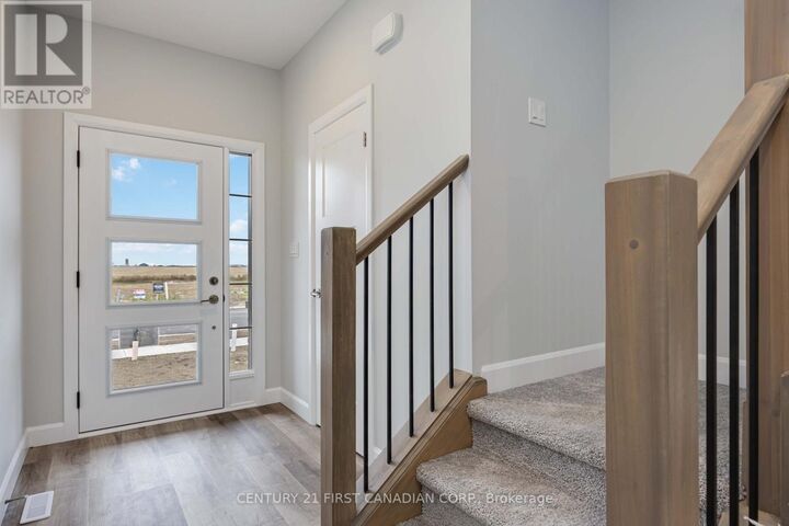 Property Photo:  9 Postma Crescent  ON N0M 1A0 