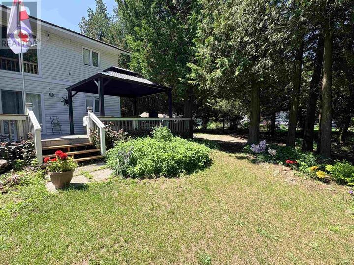 Photo de la propriété:  3882 Hamilton Dr  ON P0R 1G0 