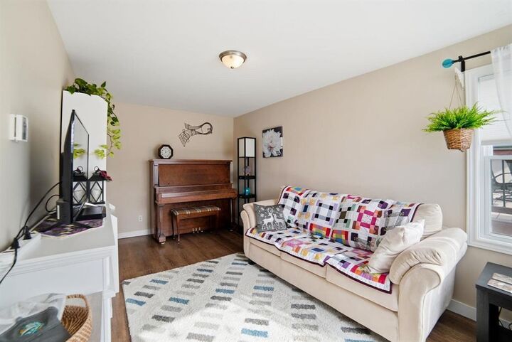 Property Photo:  485 Brandon Avenue  MB R3L 0T7 