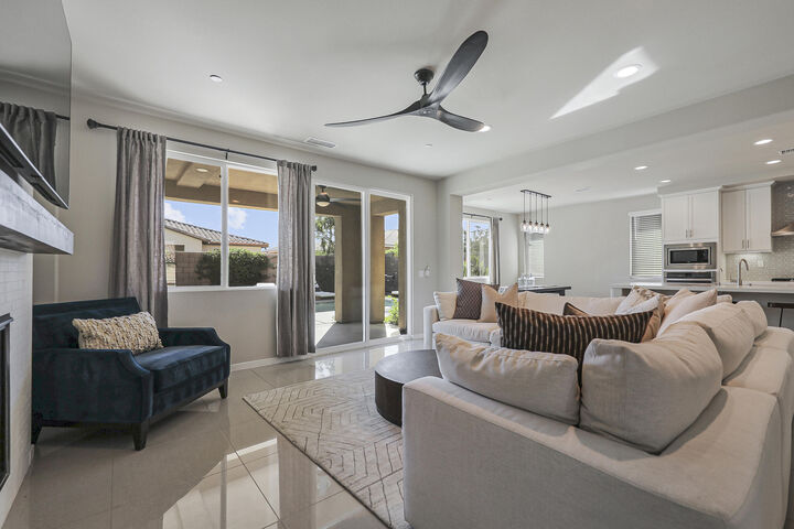 Property Photo: 43402 Hazelton Lane CA 92203