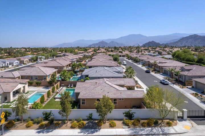 Property Photo:  43402 Hazelton Lane  CA 92203 