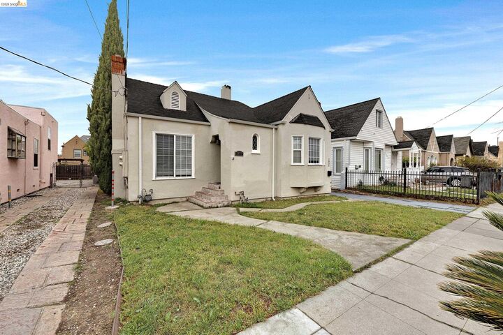 Property Photo:  1833 108th Ave  CA 94603 