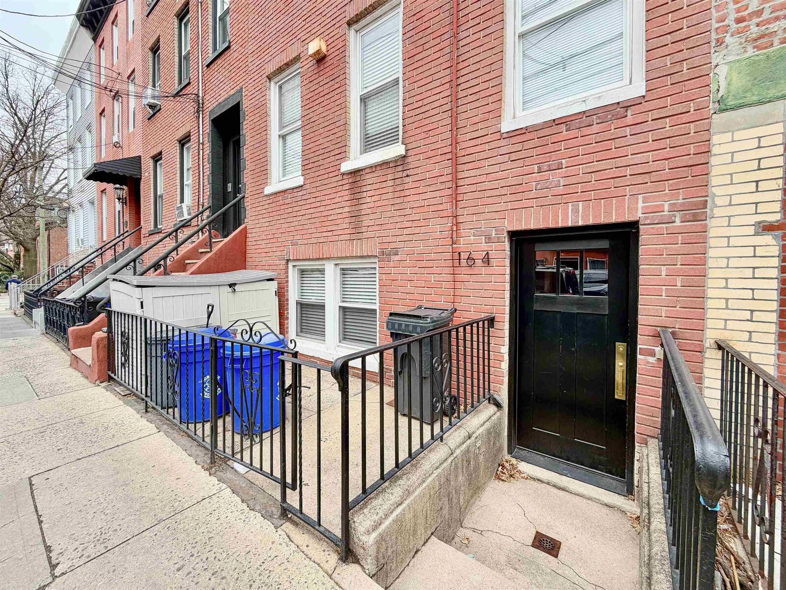 Property Photo:  164 6th St 2  NJ 07030 