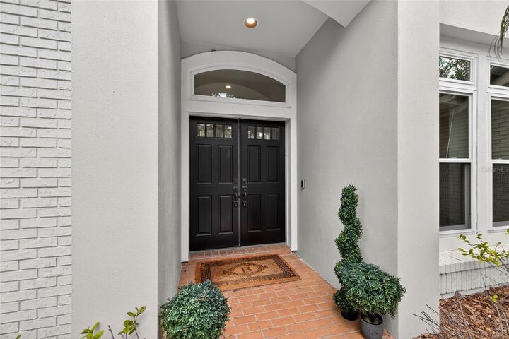 Property Photo:  17805 Green Willow Drive  FL 33647 