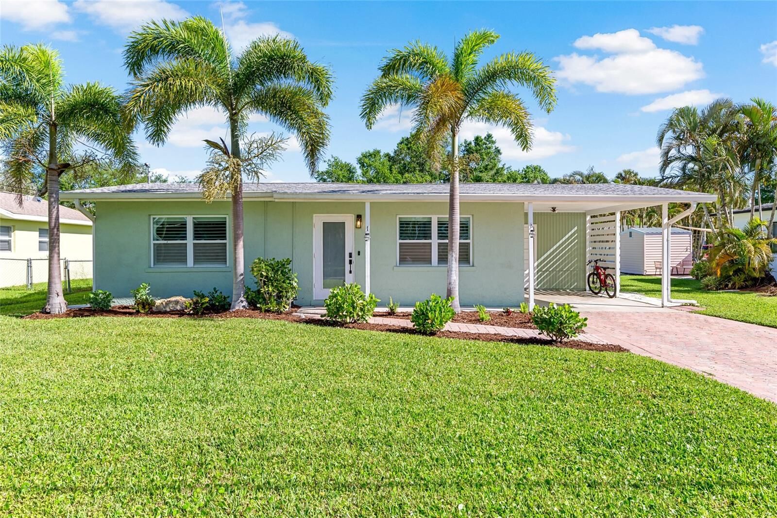 Property Photo:  1816 7th Street W  FL 34221 