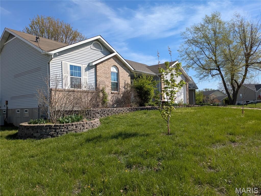 Property Photo:  1208 Colby Drive  MO 63376 
