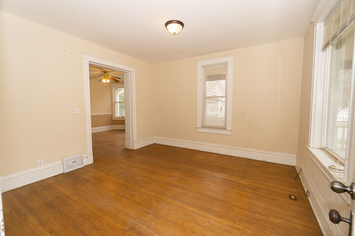 Property Photo:  253 McClure Avenue  IL 60123 