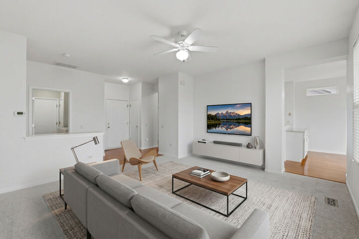 Property Photo: 12333 Black Oak Trail IL 60142