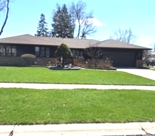 Property Photo:  2376 Wyckwood Drive  IL 60506 