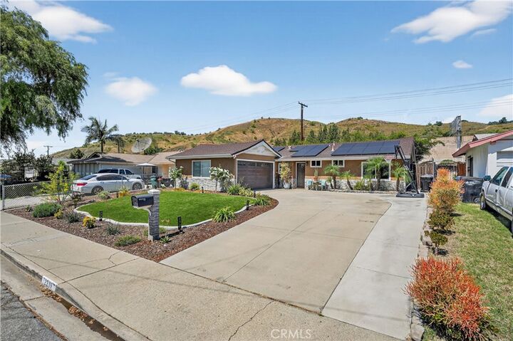 Property Photo:  2239 Farringdon  CA 91768 