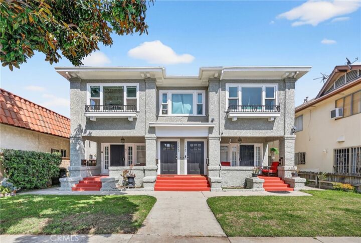 Property Photo:  1621 E 1st Street  CA 90802 