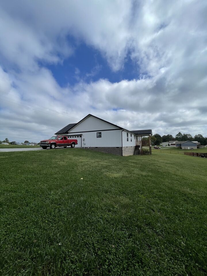 Property Photo:  103 Joe Harris Ln  TN 38506 