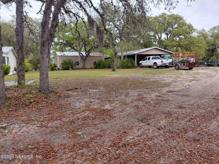 Property Photo:  118 Robin Road  FL 32181 