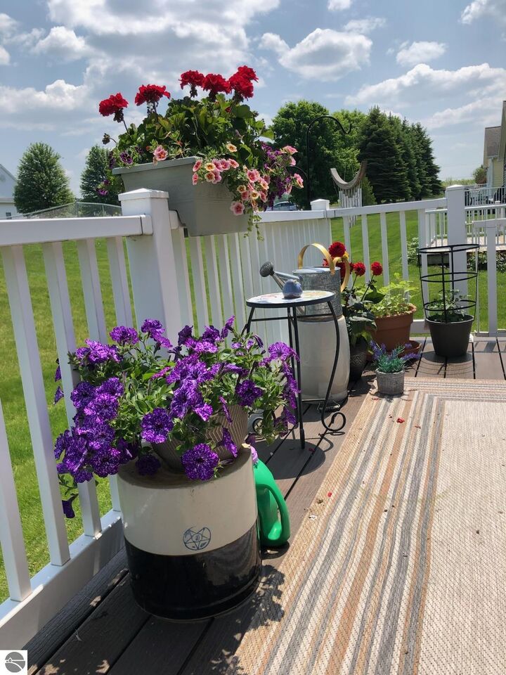 Property Photo:  2096 Chrystal Ridge Drive  MI 49686 