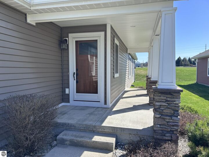 Property Photo:  2096 Chrystal Ridge Drive  MI 49686 