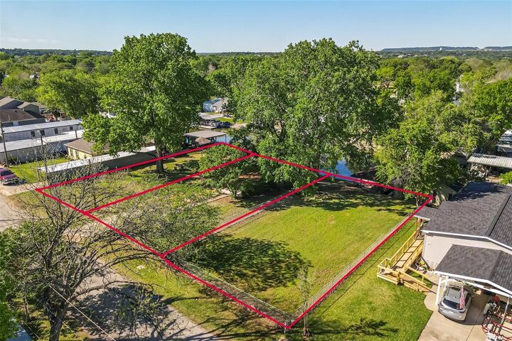 Property Photo:  3412 Tahitian Court  TX 76048 