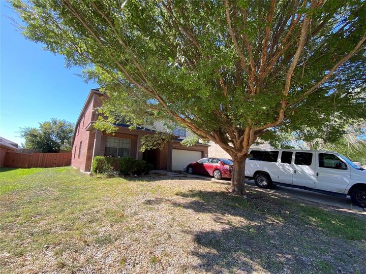 Property Photo: 2913 Castlebend Drive TX 75159