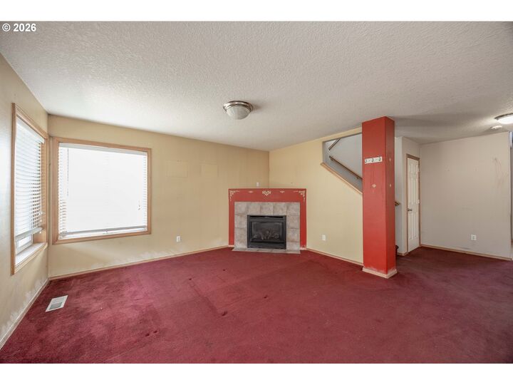 Property Photo:  802 NW 14th Ave  WA 98604 