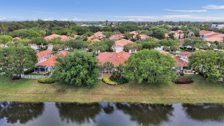 Property Photo: 7156 Grassy Bay Drive FL 33411