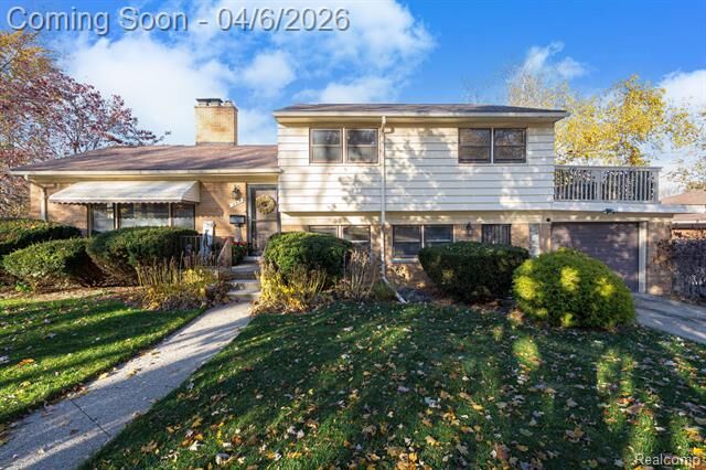 Property Photo:  392 Cambridge Drive  MI 48043 