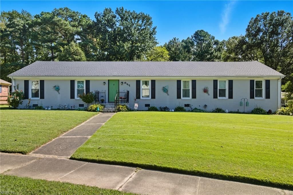 Property Photo:  627 Luray Ter  VA 23322 