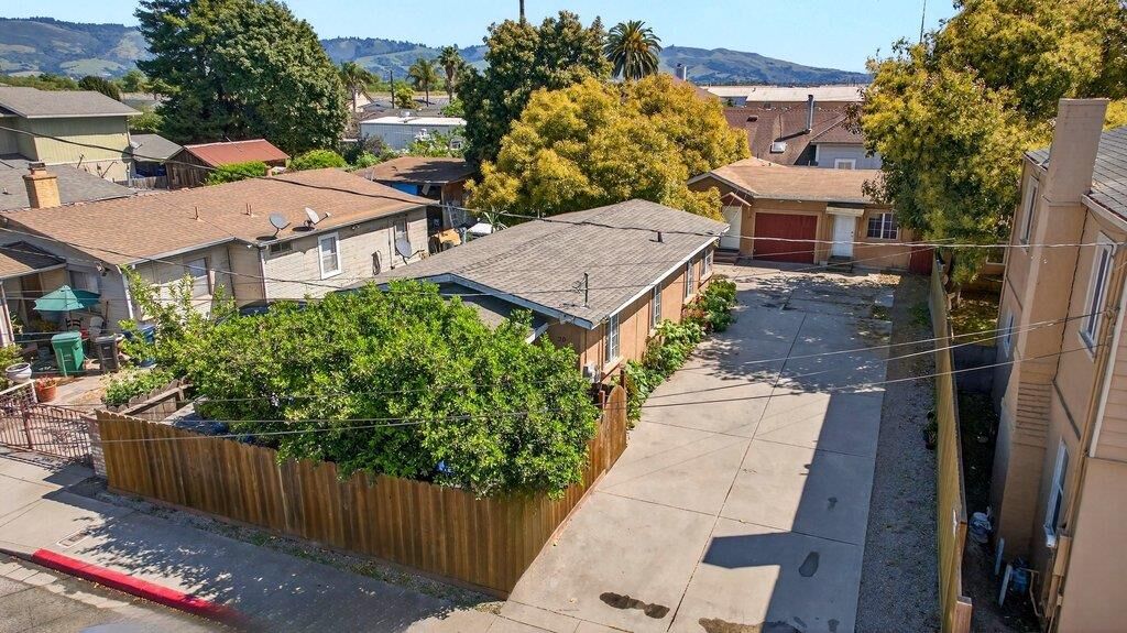Property Photo:  20 Gonda Street  CA 95076 
