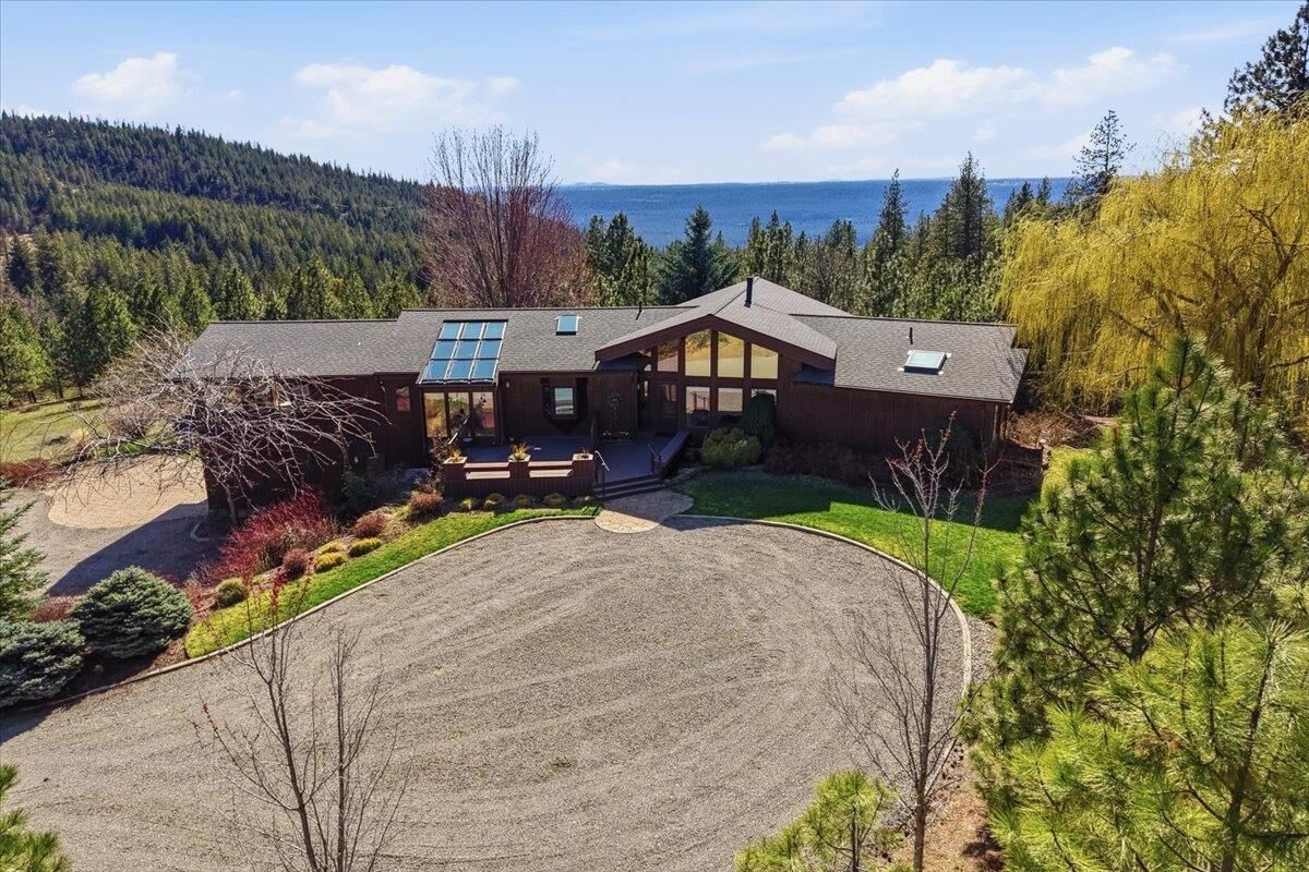 Property Photo: 8206 W Bernhill Rd WA 99208