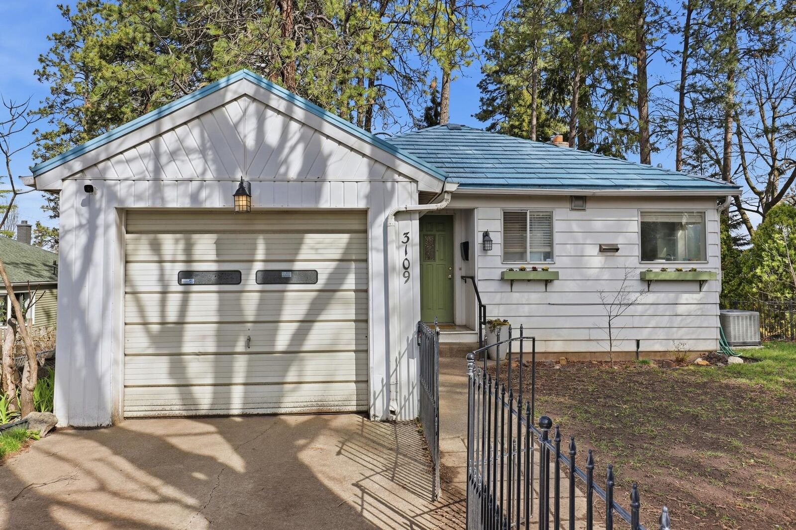 Property Photo:  3109 E 14th Ave  WA 99202 