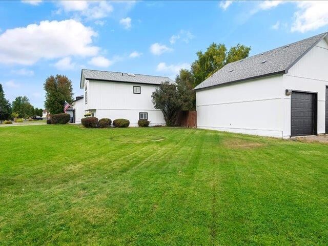 Property Photo:  17604 N Addison St  WA 99005 