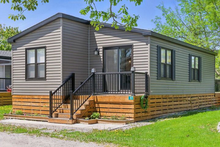 Property Photo: 657 Thunder Bridge Road 87 ON K9V 4R1