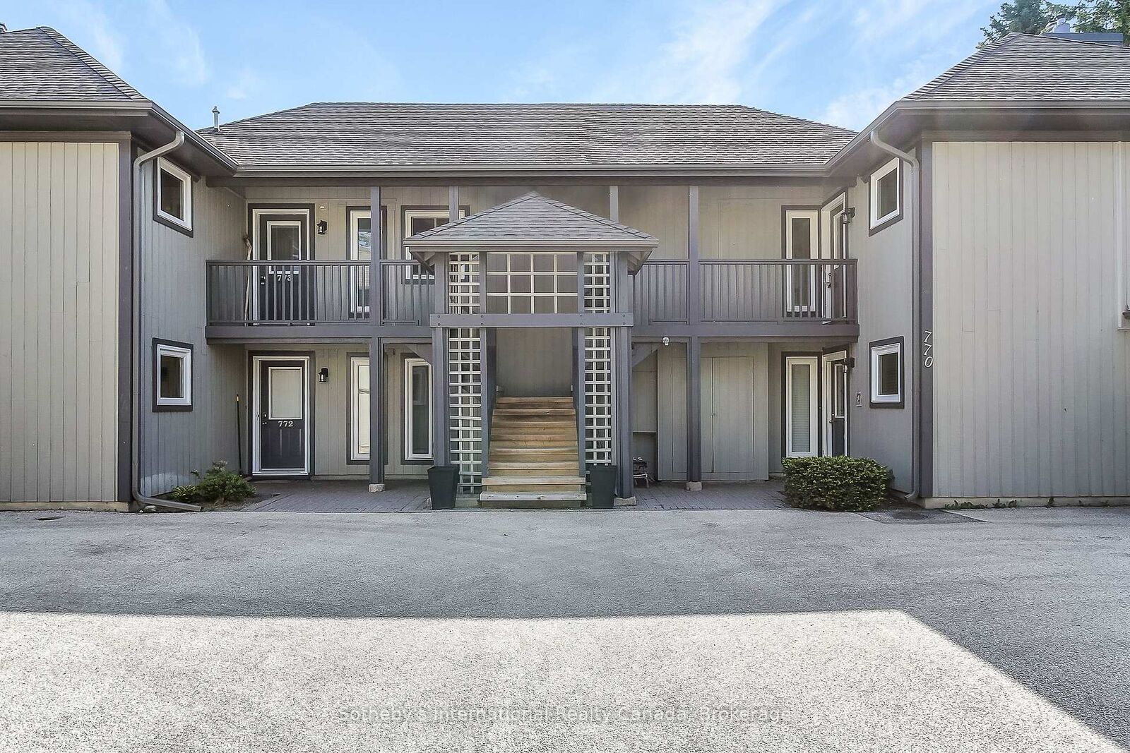 Property Photo: 771 Johnston Park Avenue ON L9Y 5C7