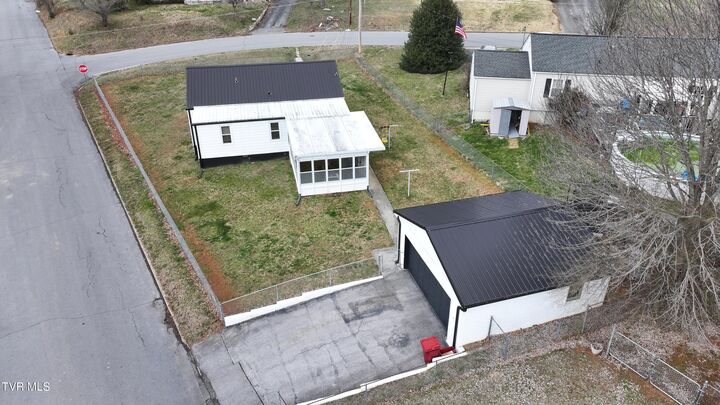 Property Photo:  1017 Harding Avenue  TN 37604 