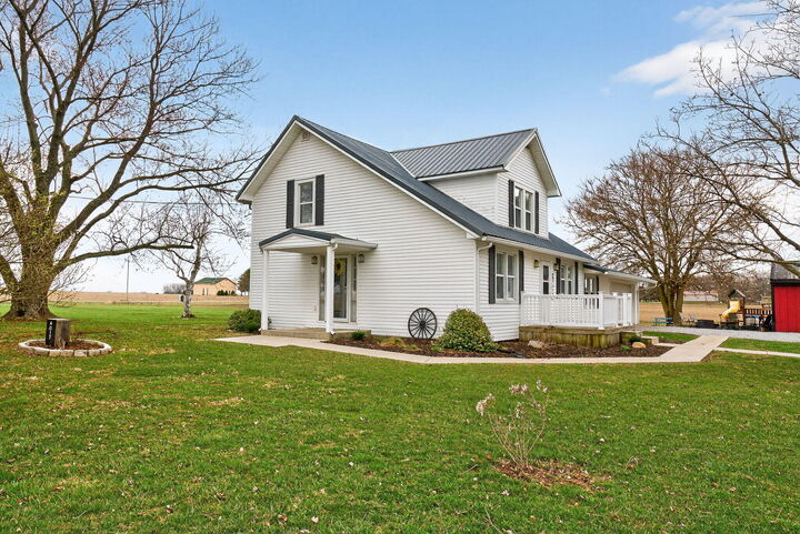 Property Photo:  4017 Pleasant Hill Road  OH 43302 