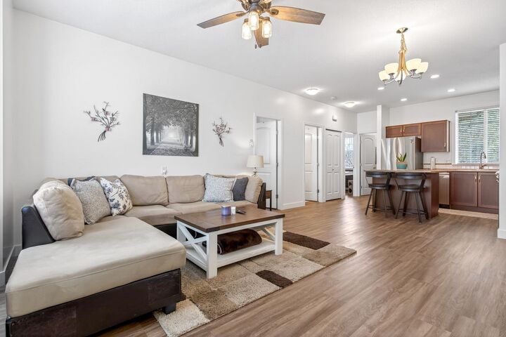 32501 Fraser Crescent 22 — photo 1