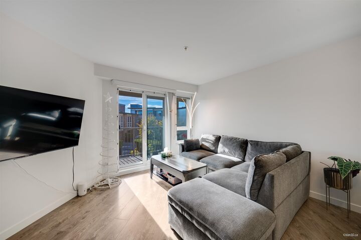 Property Photo: 12339 Steveston Highway 316 BC V6W 0B4