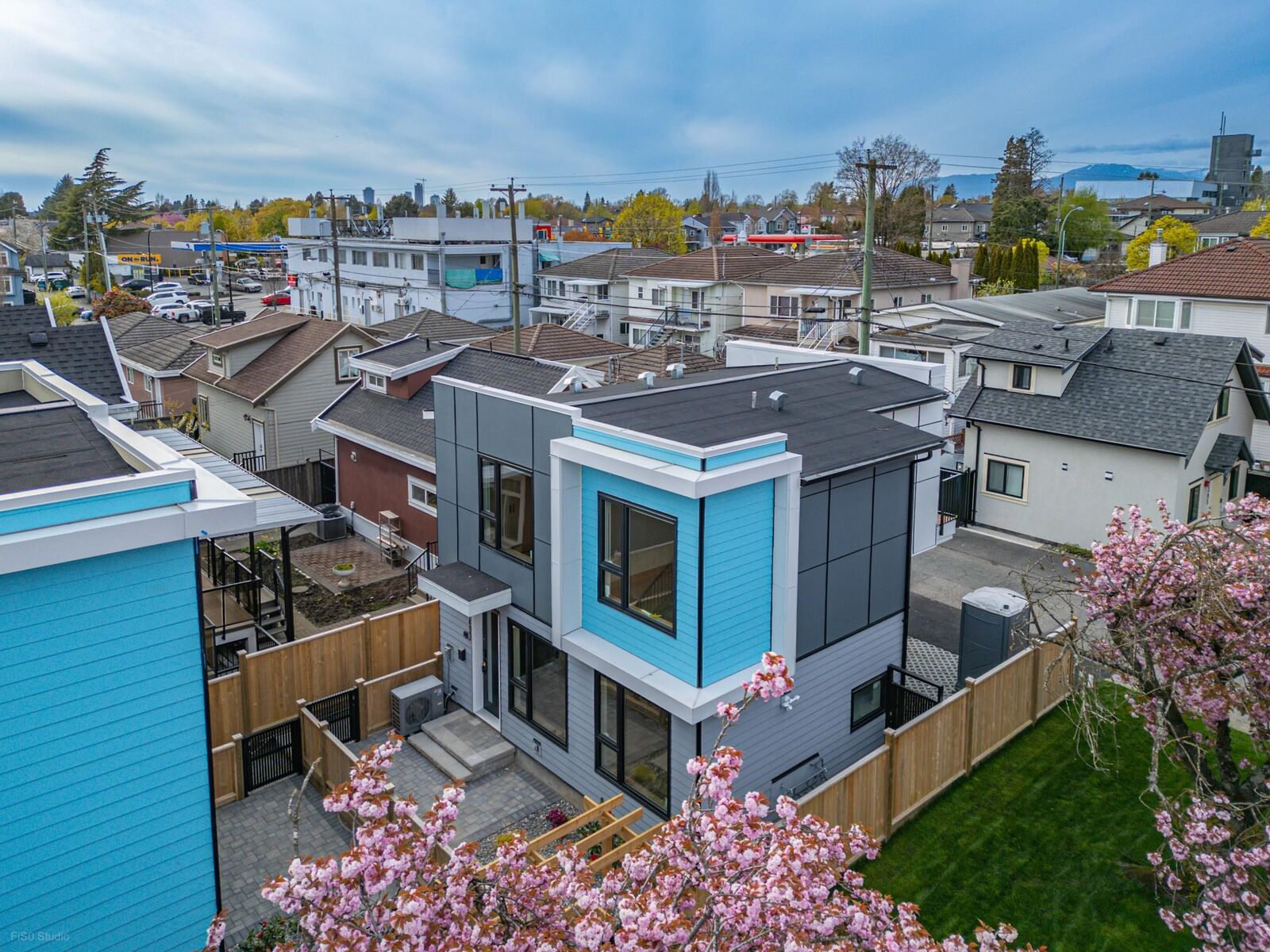 Property Photo:  1495 E 58th Avenue 3  BC V5P 2B9 