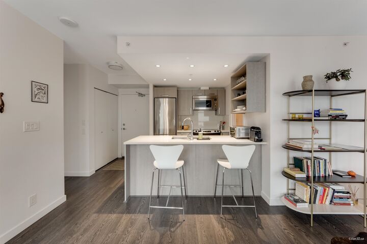 Property Photo: 983 E Hastings Street 804 BC V6A 0G9