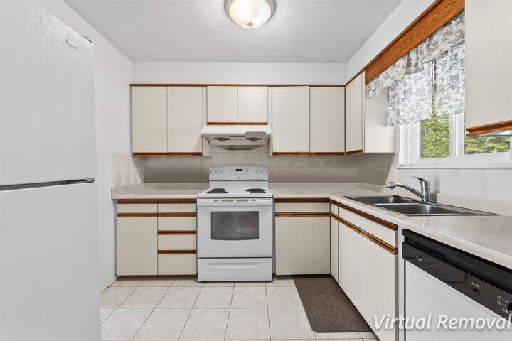 Property Photo: 4263 Atlee Avenue BC V5G 3R7