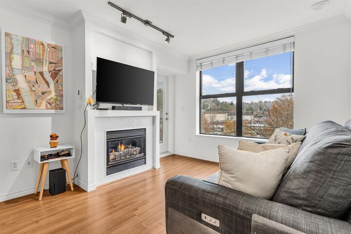 84 Grant Street 4011 — photo 1