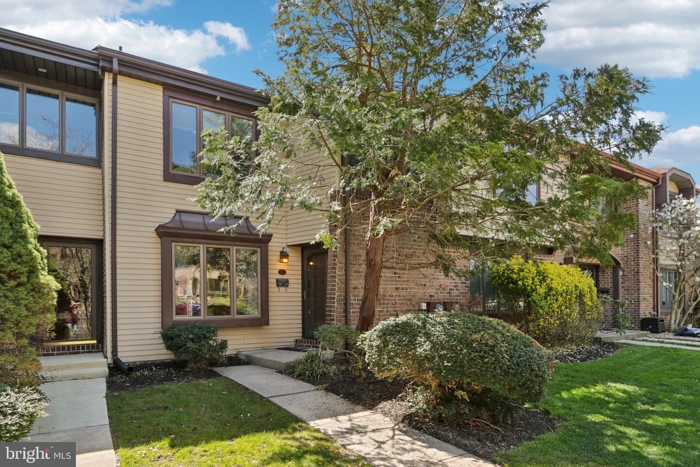 Property Photo:  18 Bennington Place  PA 18940 